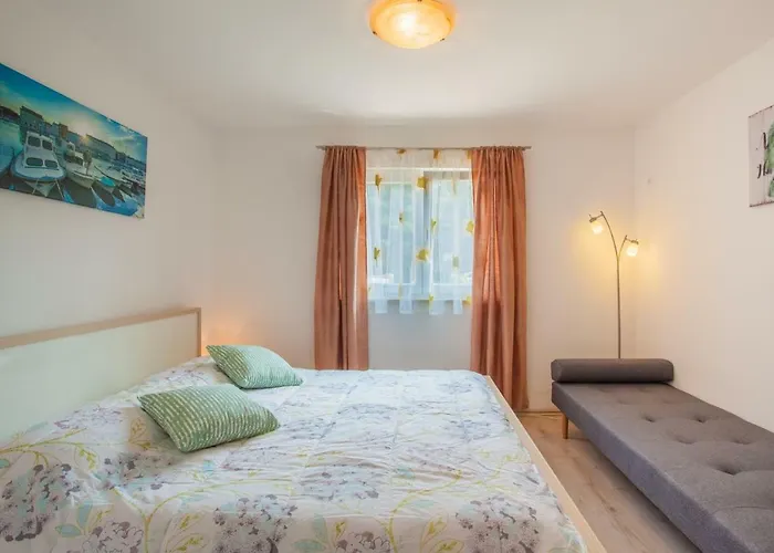 Enjoy And Relax Cres