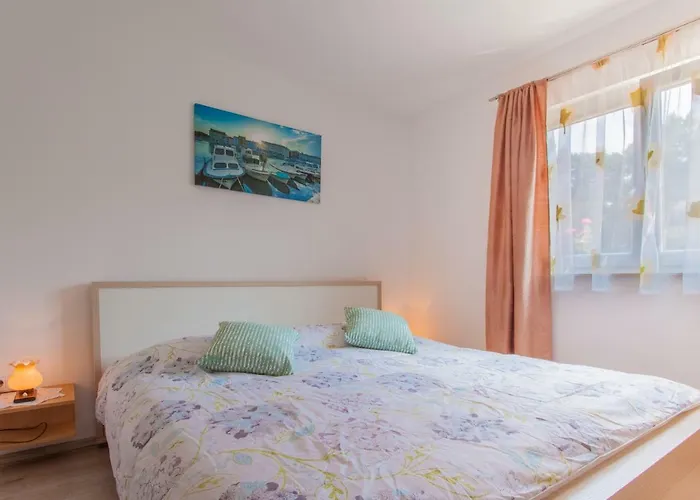 Enjoy And Relax * Cres